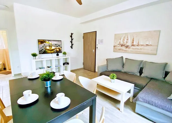 Апартаменты - Maslenik -appartement 65 M2 Et Piscine *