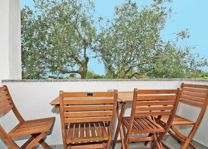 - Maslenik -appartement 65 M2 Et Piscine Appartement Pakoštane