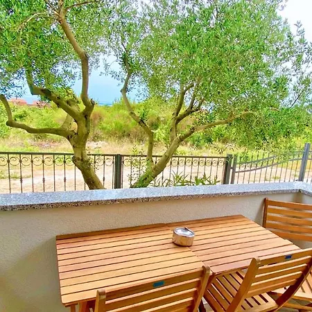 Διαμέρισμα - Maslenik -appartement 65 M2 Et Piscine