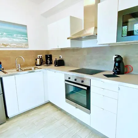 - Maslenik -appartement 65 M2 Et Piscine Διαμέρισμα