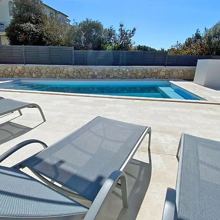 - Maslenik -appartement 65 M2 Et Piscine Διαμέρισμα