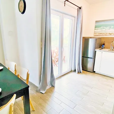 - Maslenik -appartement 65 M2 Et Piscine Διαμέρισμα *