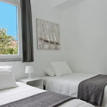 - Maslenik -appartement 65 M2 Et Piscine Διαμέρισμα Pakoštane